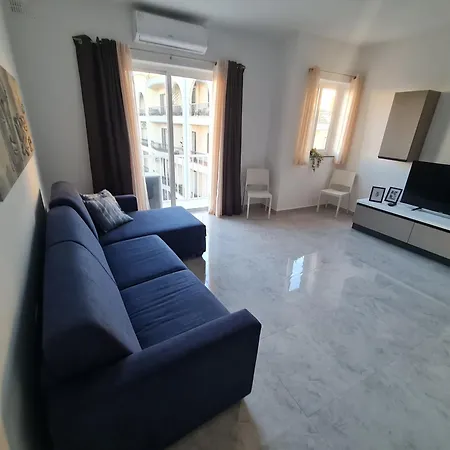 Seaside Serenity 5 - Few Mins Walk To The