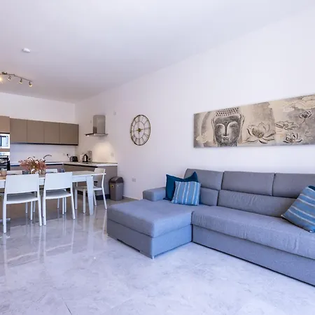 Seaside Serenity 5 - Few Mins Walk To The By Quicktrips