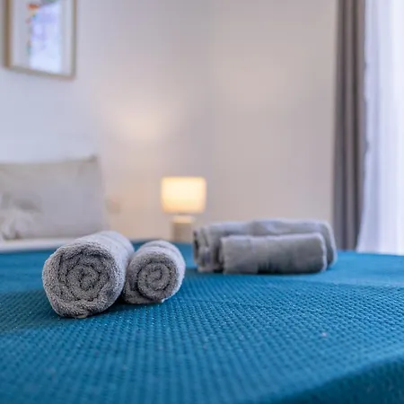 Apartment Seaside Serenity 5 - Few Mins Walk To The By Quicktrips Is-Sellum