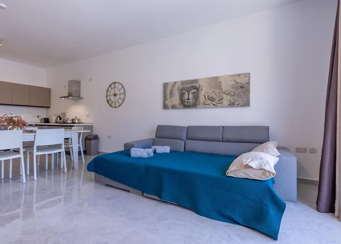 Apartmán Seaside Serenity 5 - Few Mins Walk To The By Quicktrips Is-Sellum