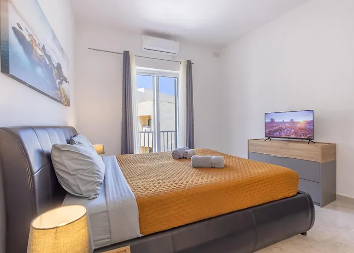 Apartmán Seaside Serenity 5 - Few Mins Walk To The By Quicktrips Is-Sellum