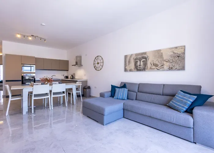 Seaside Serenity 5 - Few Mins Walk To The By Quicktrips