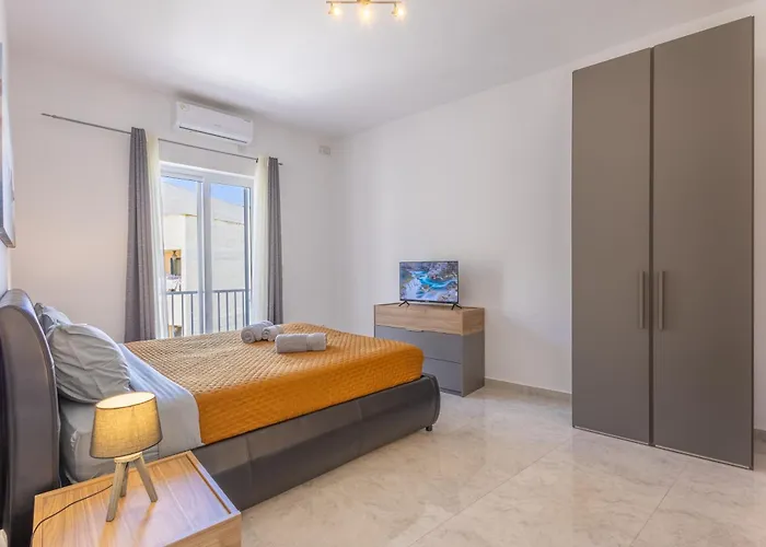 Seaside Serenity 5 - Few Mins Walk To The By Quicktrips * Is-Sellum